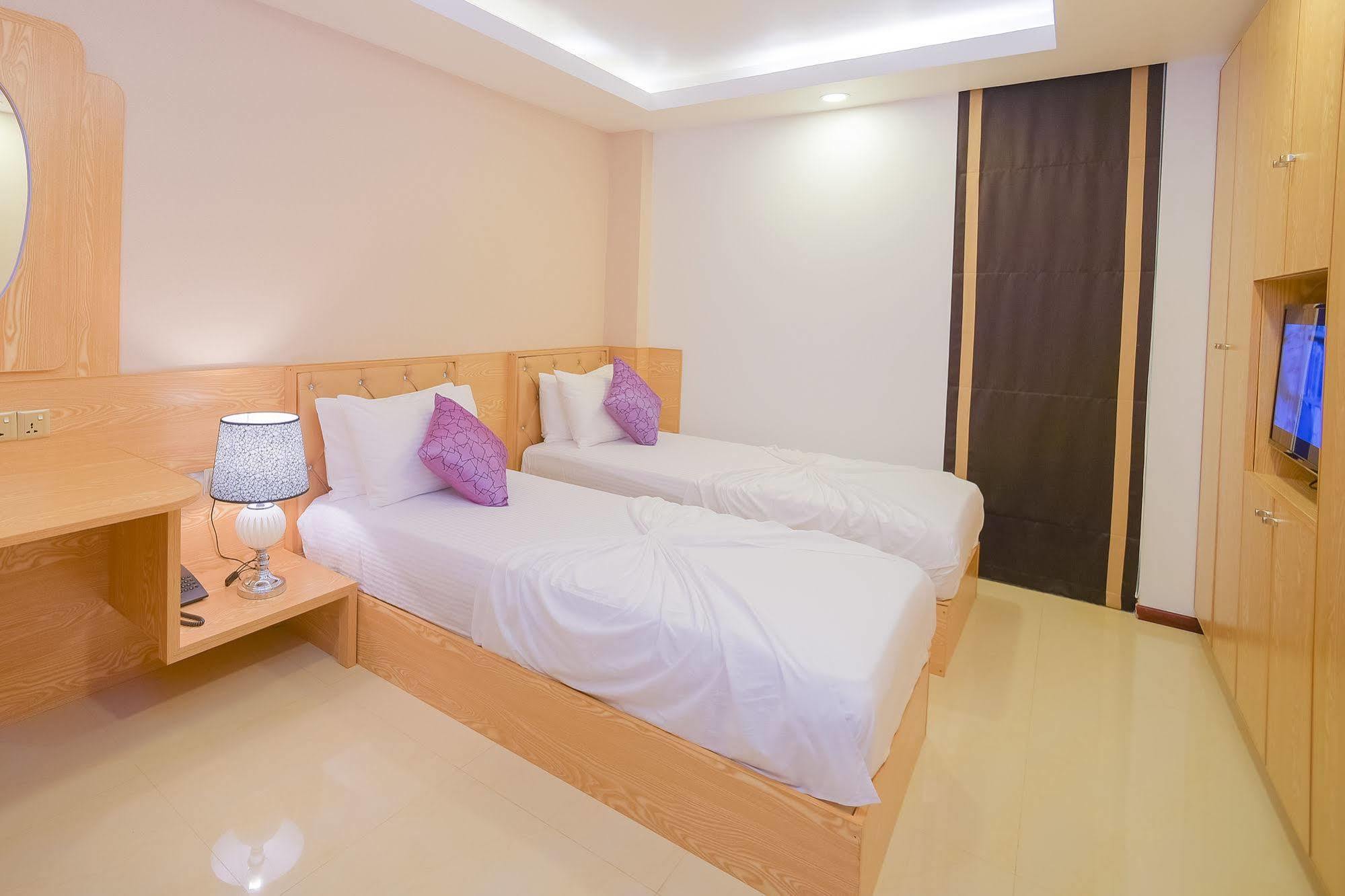 Hathaa Beach Maldives Hulhumale Exterior photo